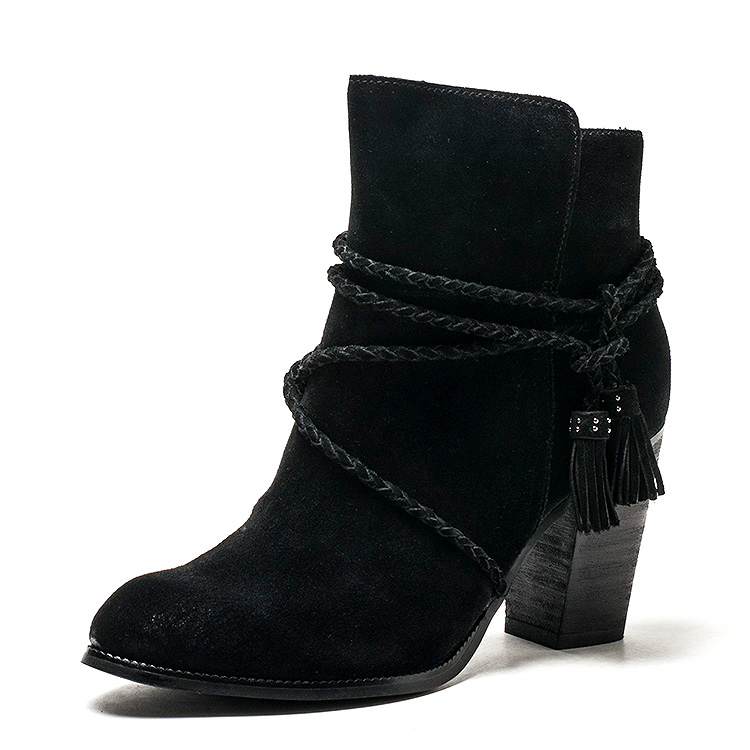 真皮短靴子女冬黑色磨砂牛皮尖头