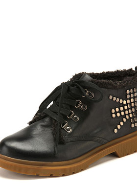 小码真皮短靴子女冬黑色牛皮马丁靴圆头低粗跟绑带铆钉SF13S74602