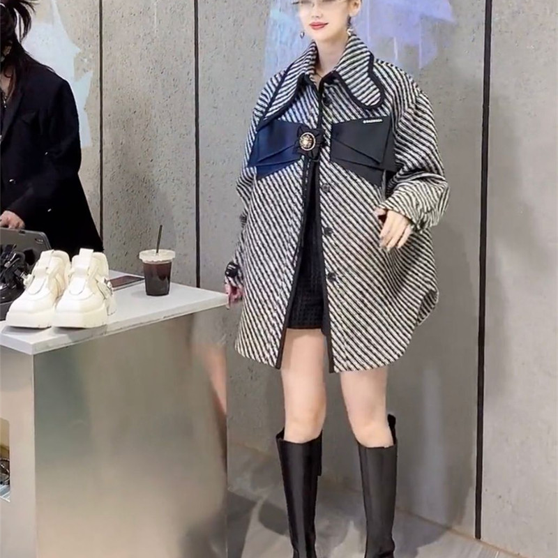 条纹蝴蝶结中长休闲毛呢外套
