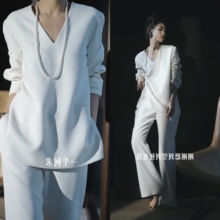 白色西装 高级时尚 阔腿裤 两件套装 2025秋季 OL轻奢套装 盐系轻熟新款