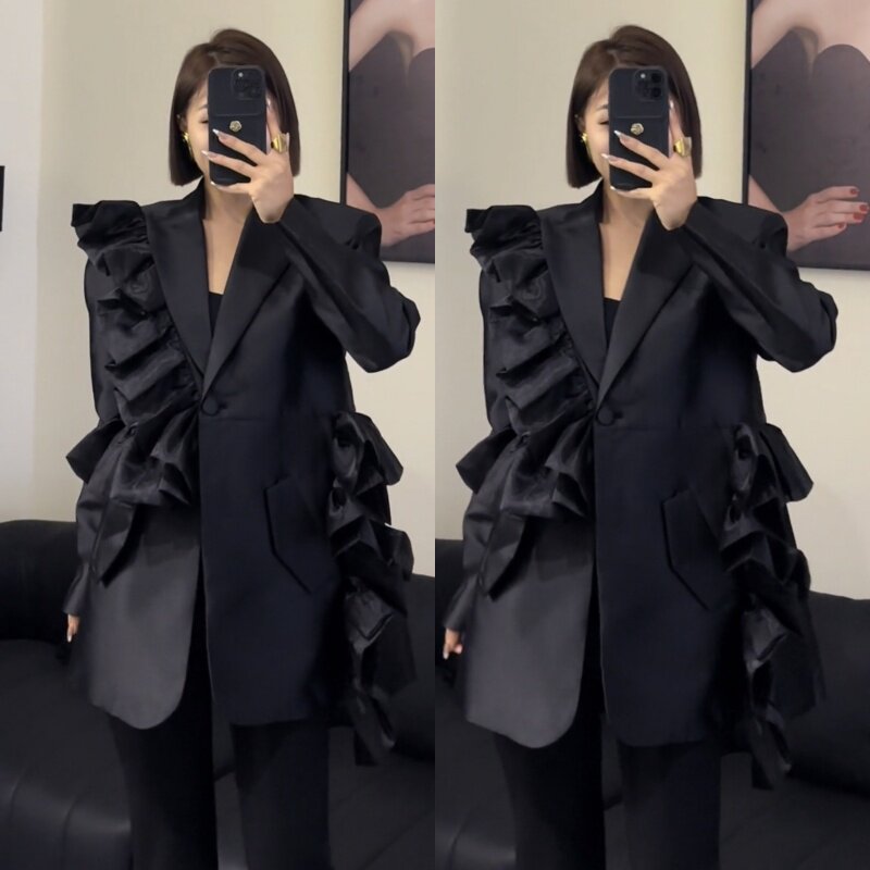 黑白荷叶波浪花边长袖西装外套女