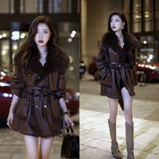 皮毛一体加厚皮衣女大毛领2026年新款春季水洗皮保暖宽松高档显瘦