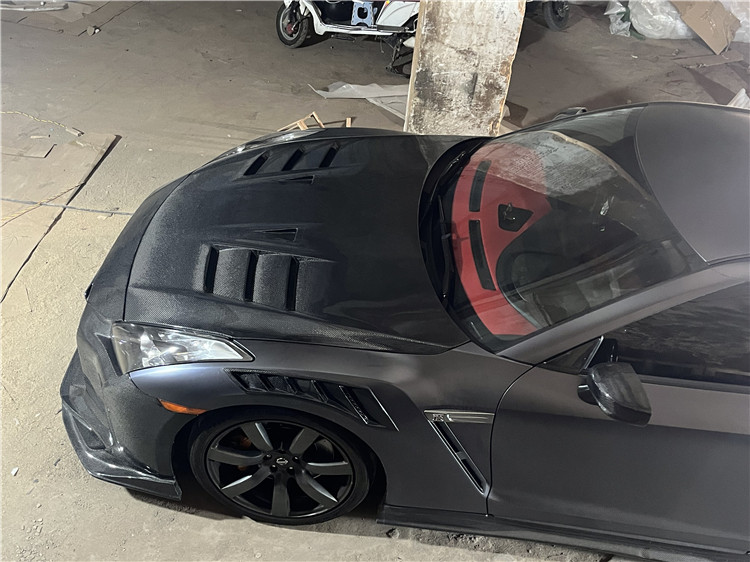 适用于日产GTR35碳纤维机盖R35改装TOPSECERT开孔引擎盖头盖包围