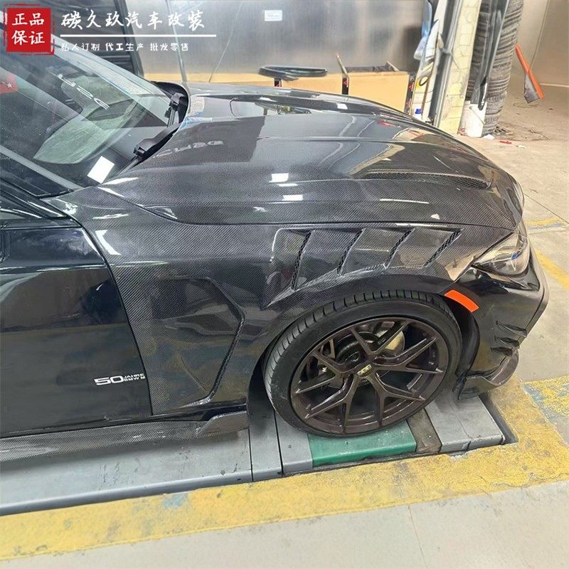 适用于宝马4系G22干碳纤维叶子板G23改装开孔前翼子板沙板大包围