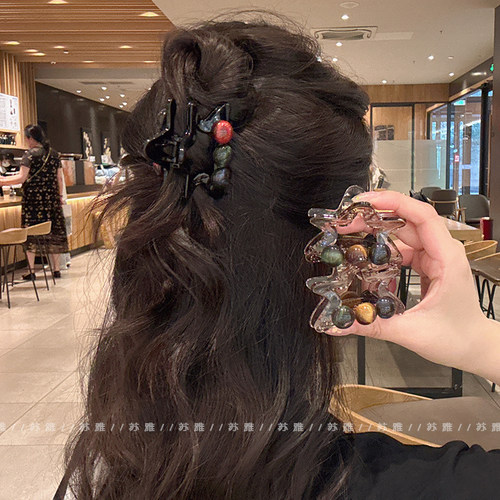 高级感晕染球球五角星抓夹半扎发