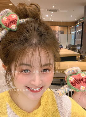 秋冬羊毛毡抓夹大号鲨鱼夹发卡女爱心球球毛绒发饰后脑勺盘发发夹