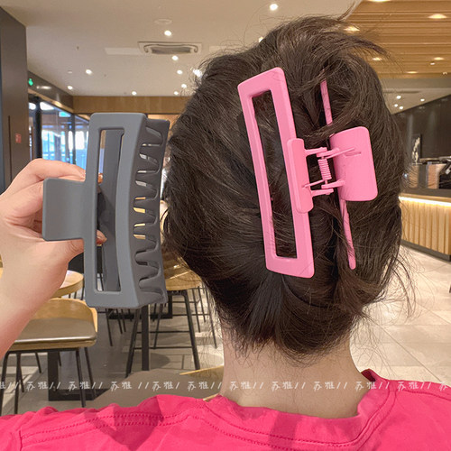 磨砂质感镂空方形发量多盘发抓夹