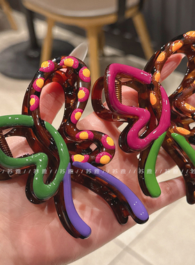 高级感撞色波点镂空蝴蝶抓夹女大号发夹后脑勺盘发鲨鱼夹子发饰