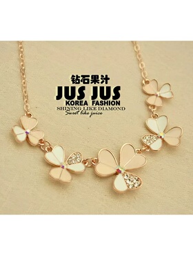 2026新款女项链三叶草花朵项链女轻奢小众设计感高级感锁骨链颈链