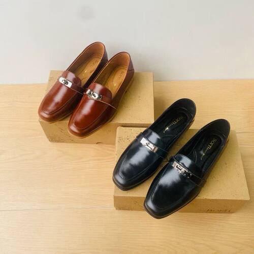 born博仁2026新款复古女士新款时尚休闲鞋日常女士乐福鞋大码鞋