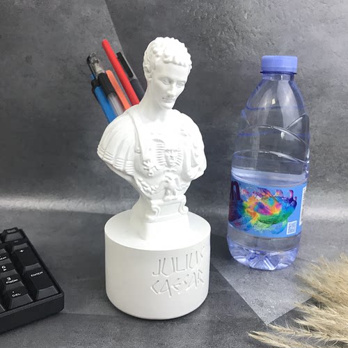 力量统治送老师男女同学艺术笔筒