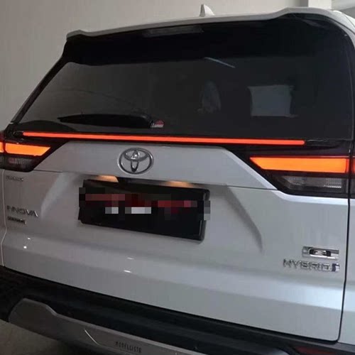 适用于23款丰田INNOVA贯穿式尾灯 丰田INNOVA/ZENIX改装LED贯穿灯