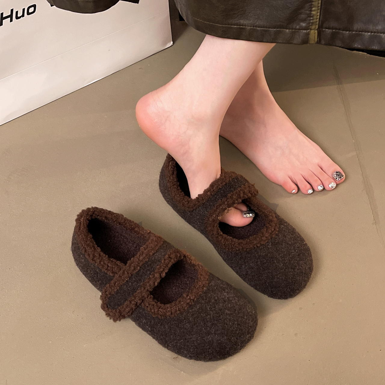 【好物推荐】巨舒适！时尚毛毛鞋