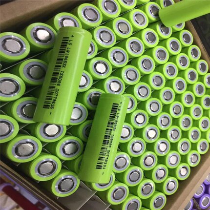 18650动力锂电池2500mAh 电动平衡车太阳能路灯电动车专用充电池