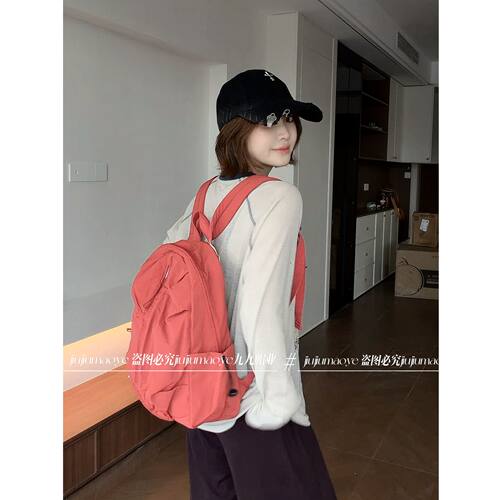 复古轻便双肩包女大学生通勤百搭大容量休闲旅行潮流户外运动包包
