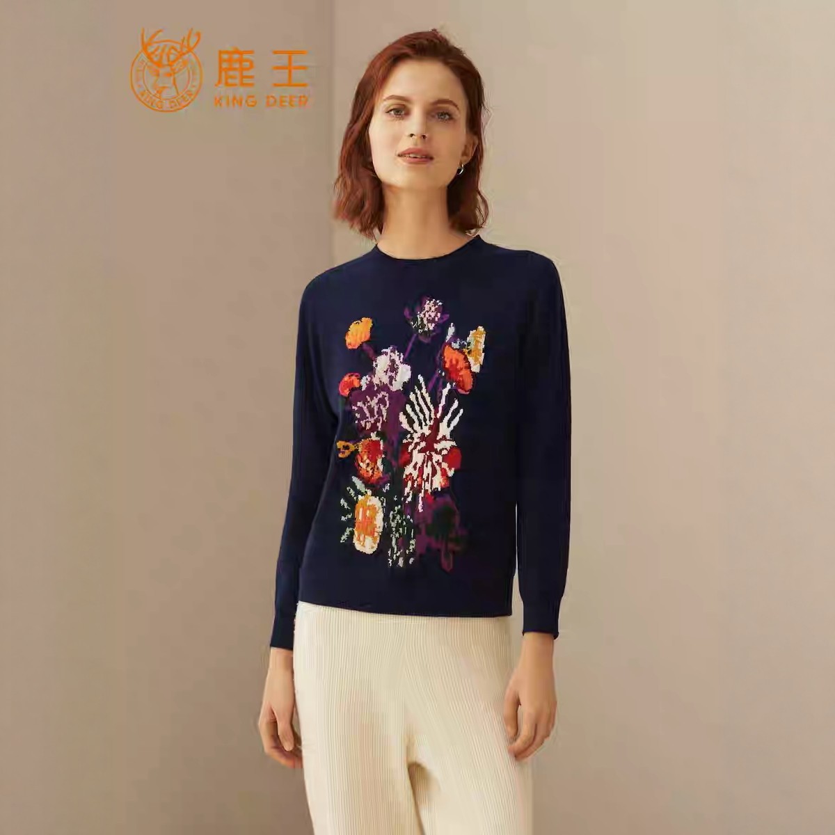 鹿王秋冬新款圆领花朵山羊绒重工提花女宽松百搭宽松保暖套头毛衣