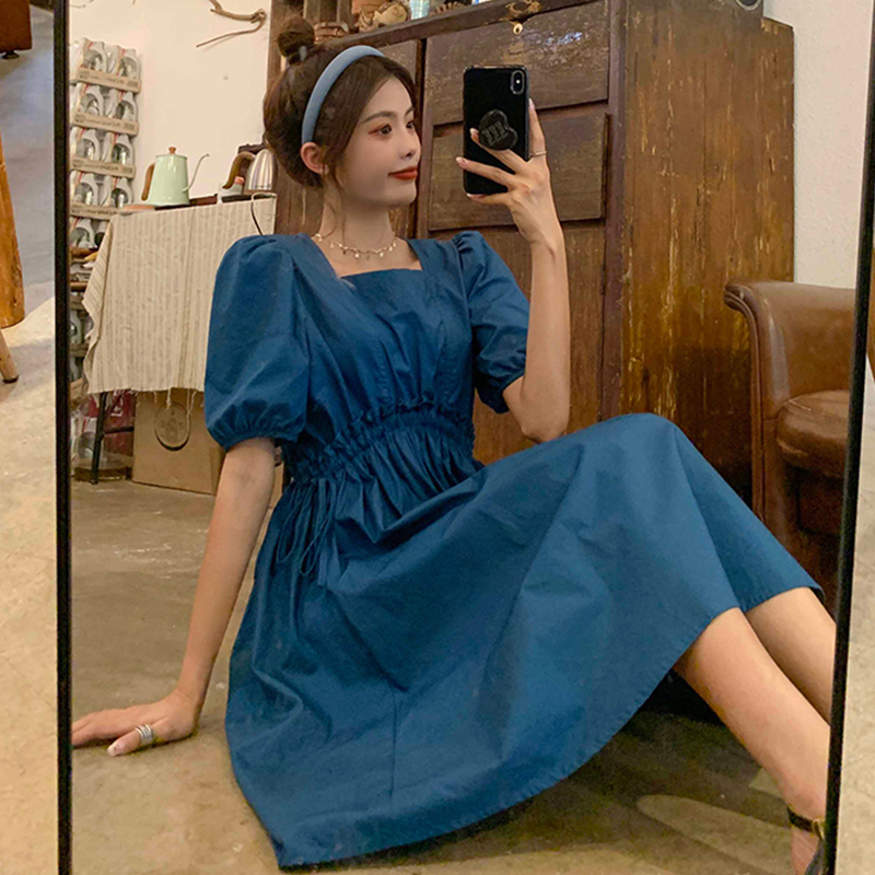 Square neck Pleated Dress