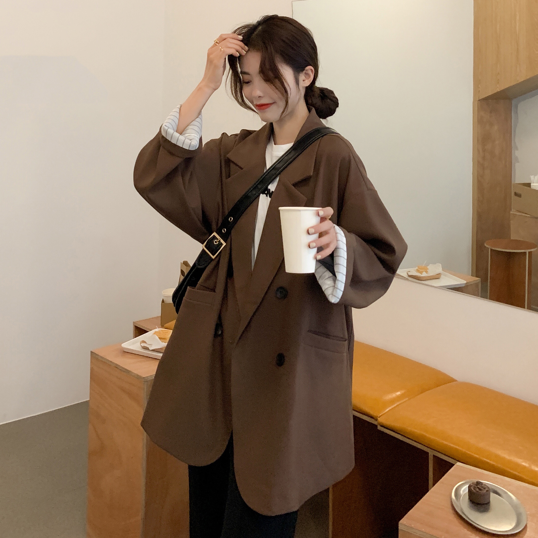 Real shot design feeling Korean version suit collar small suit coat