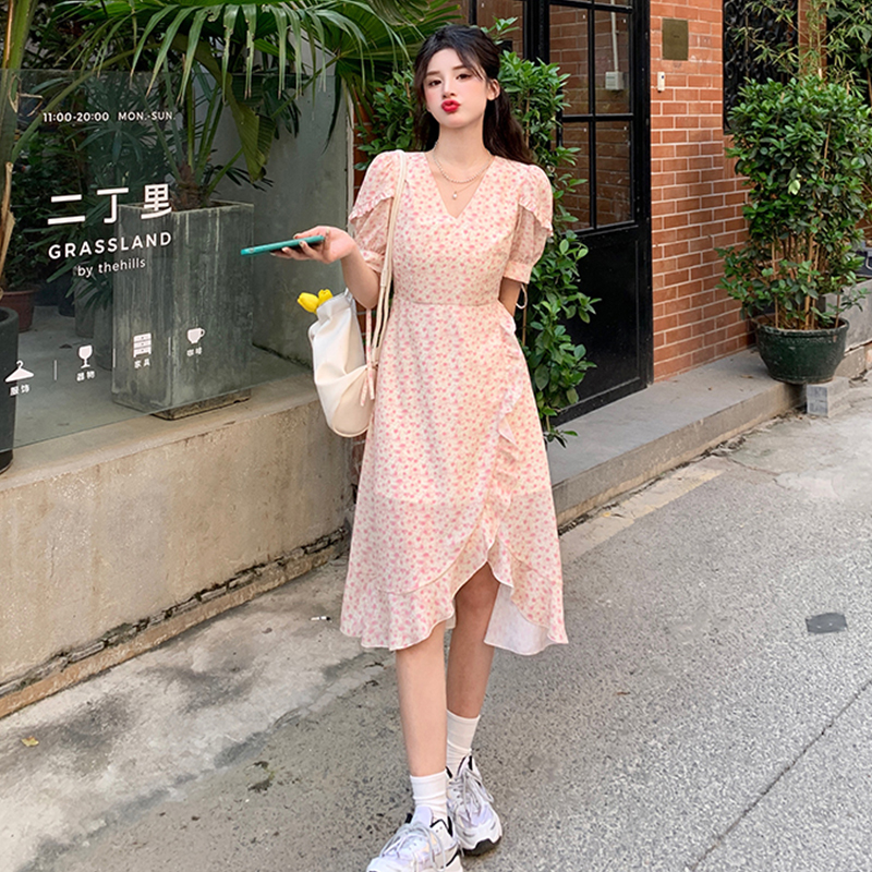 Realistic irregular design V-neck Ruffle Floral Dress