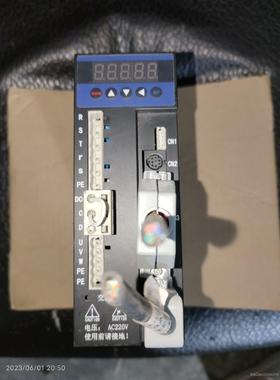 力川0.75kw驱动器LCDB2-072002-LB822