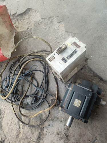 HF-SE152JW1-S100 三菱伺服电机，驱动器，二手