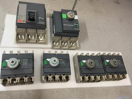施耐徳空气开关INS 630 3P 630A（有5个)，IN议价商品