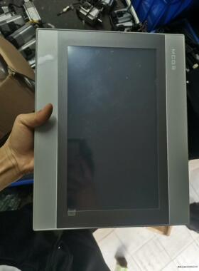 昆仑通态触摸屏TPC1071GiX，功能正常，520一个，有