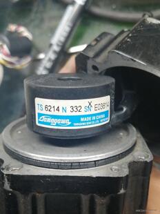 多摩川原装 TS6214N332伺服电机旋转编码 器 带电机 正品