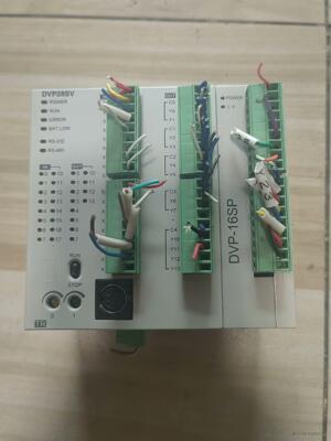 台达PLC拆机DVP28SV11T2一个，加DVP16SP1