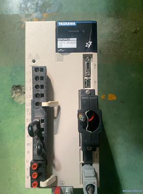 SGD7S-5R5A00A002。750W安川伺服驱动器，二议价商品