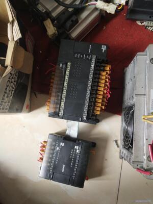 CP1E-E40DR-AOMRONPLC，加一个扩展CP1W－2议价商品