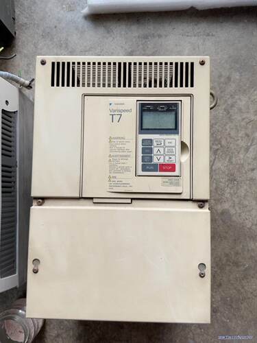 安川变频器CIMR-F7J4030  30KW议价商品