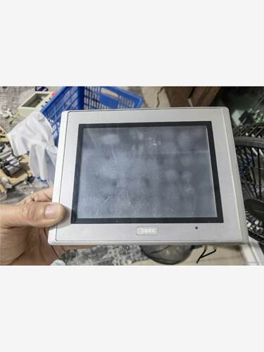 和泉5.6寸触摸屏，型号HG2G-SB22VF-S，功能包好议价商品