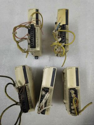 施耐德模块TM2AMI2HT二手拆机，功能是好的，外观有点黄