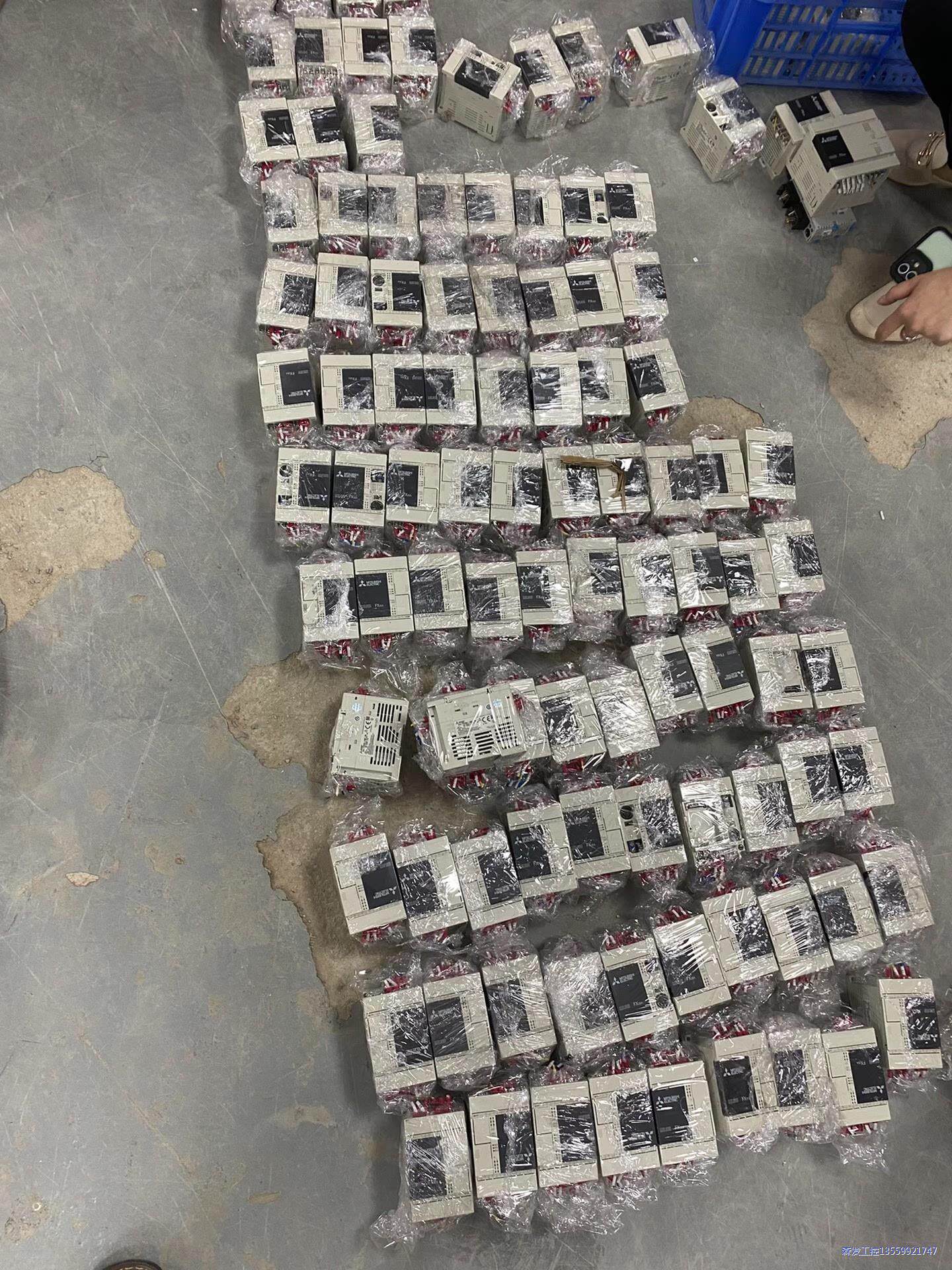 三菱PLC FX3SA-14MT-CM议价商品