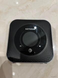 网件NETGEAR 美版Ｍ1 美版ＭR1100 无线路由器