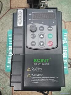 变频器2.2KW/4.0KW的，牌子不认识，具体型号看图片，议价商品