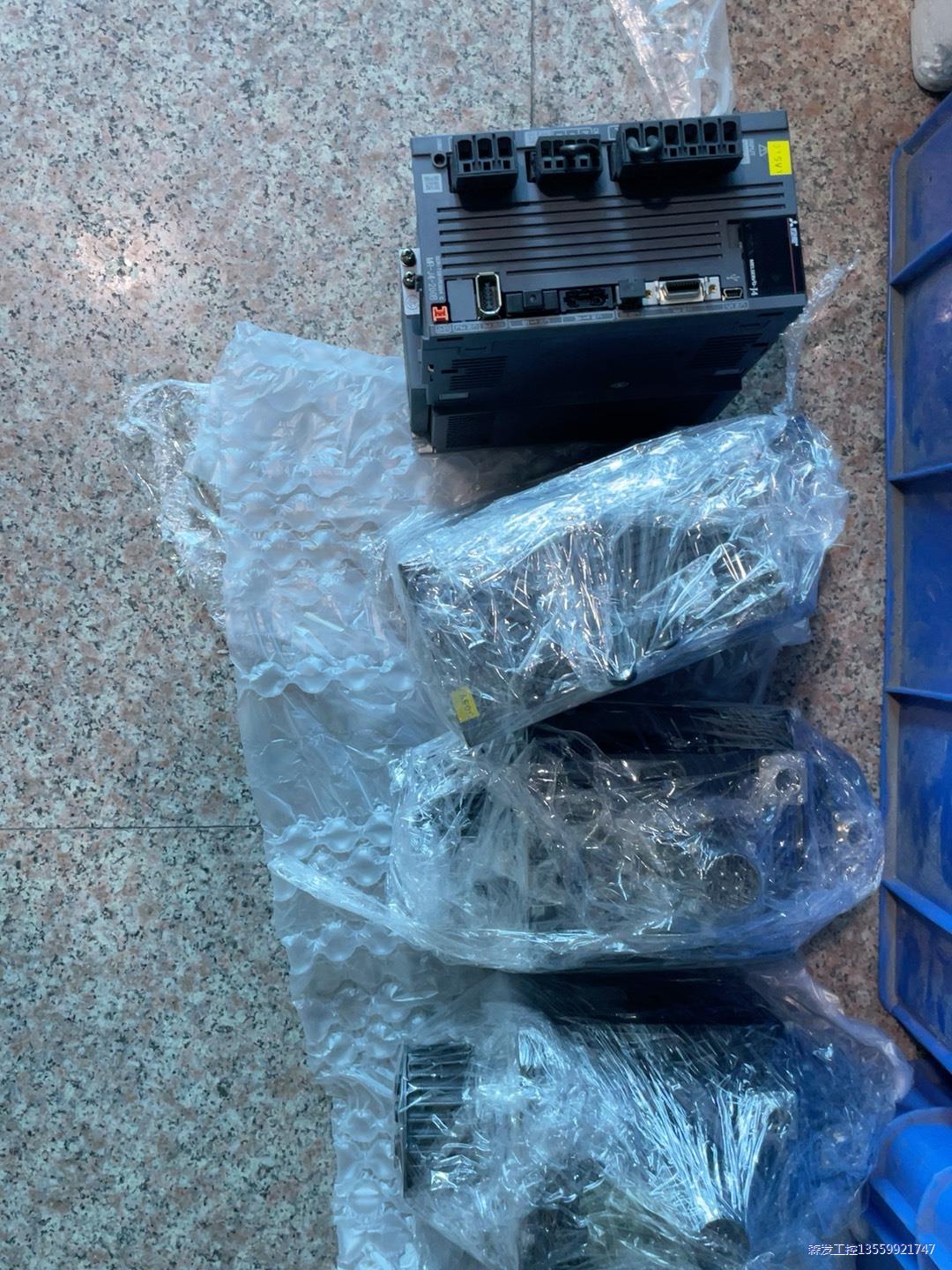 三菱驱动电机MR-J4-200B电机HG-SR152J二手拆议价商品