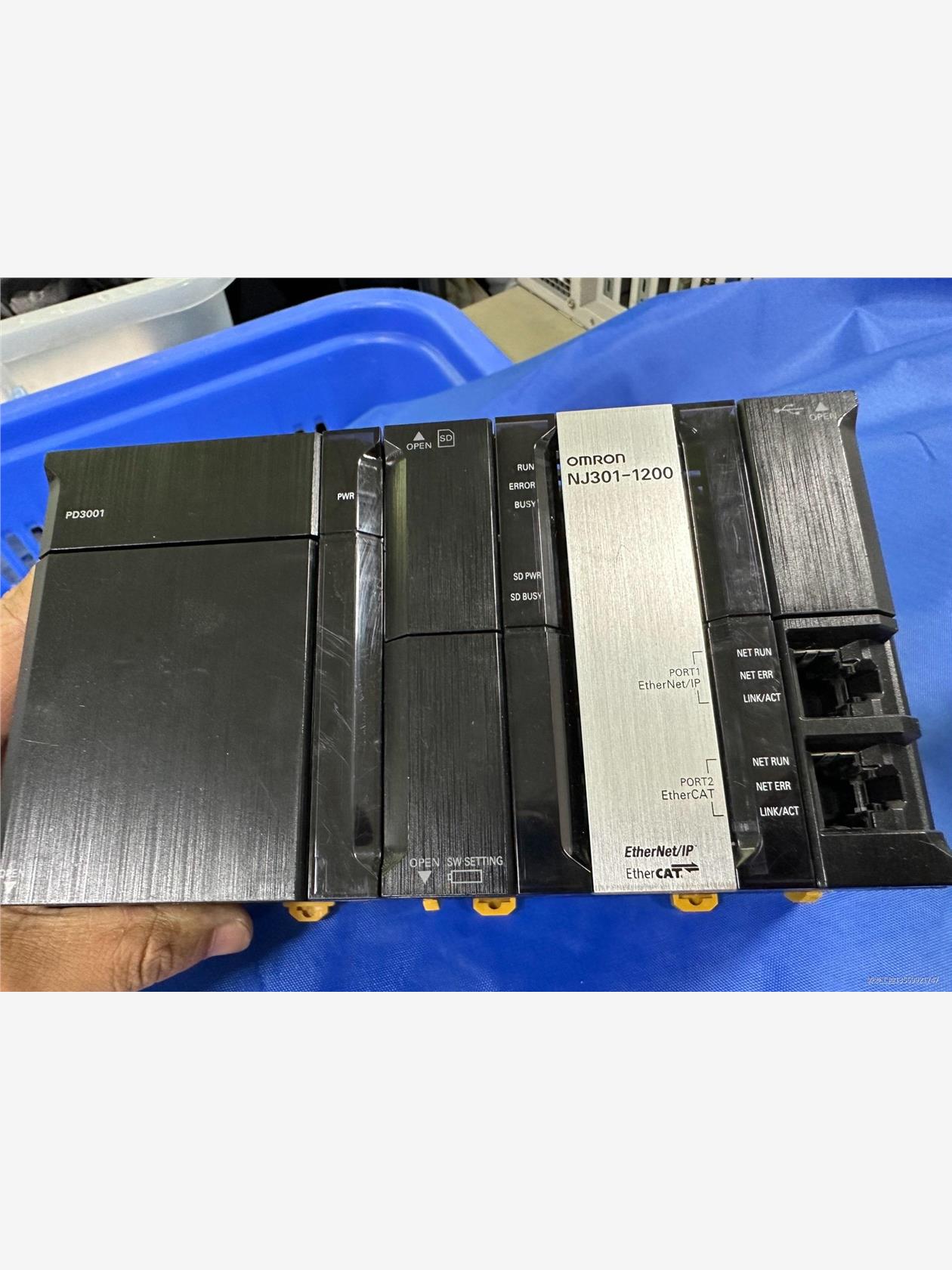 欧姆龙NJ301-1200plc原装正品,无密码;成色如图,议价商品