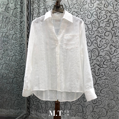 米兰小镇南油高版欧货前短后长刺绣花藤V领单口袋净色长袖衬衫A21