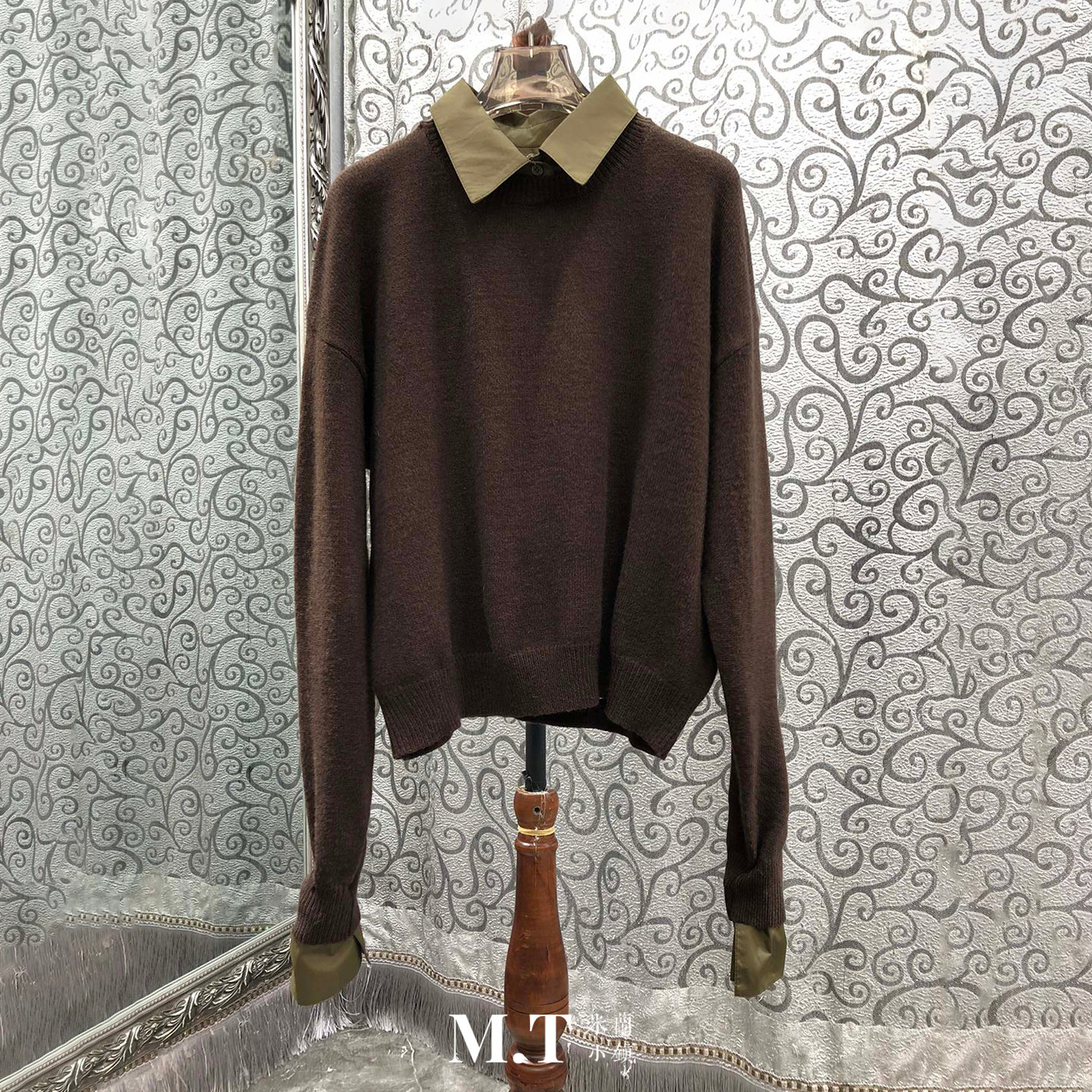 X米兰小镇南油高版本假两件衬衣小翻领高智百搭落肩针织毛衣女K28