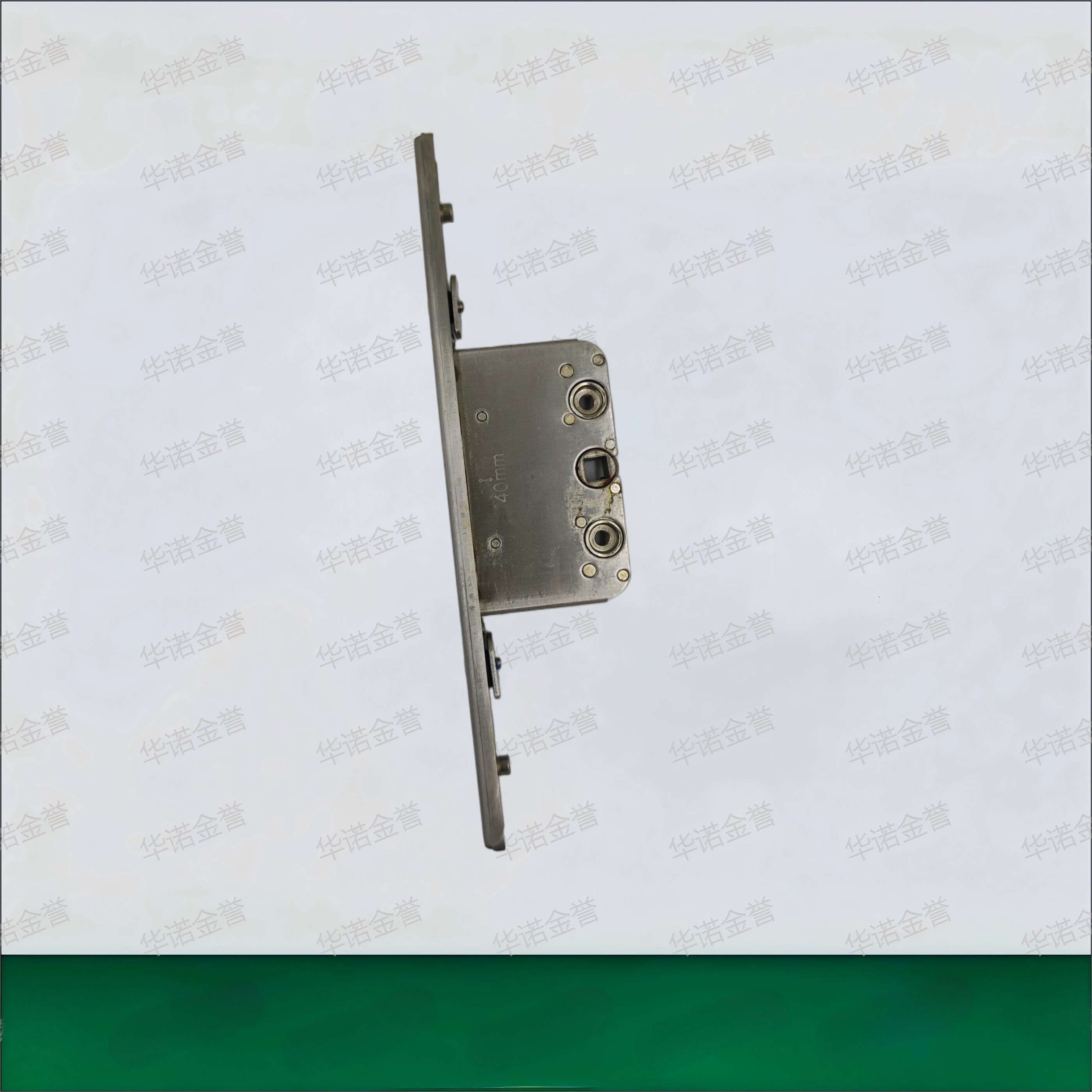 断桥系统金刚纱窗平开窗锁盒