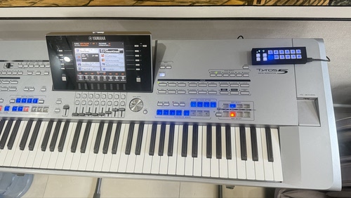 二手Tyros5 76键编曲键盘音乐工作站带1024卡超越genos国乐音色包