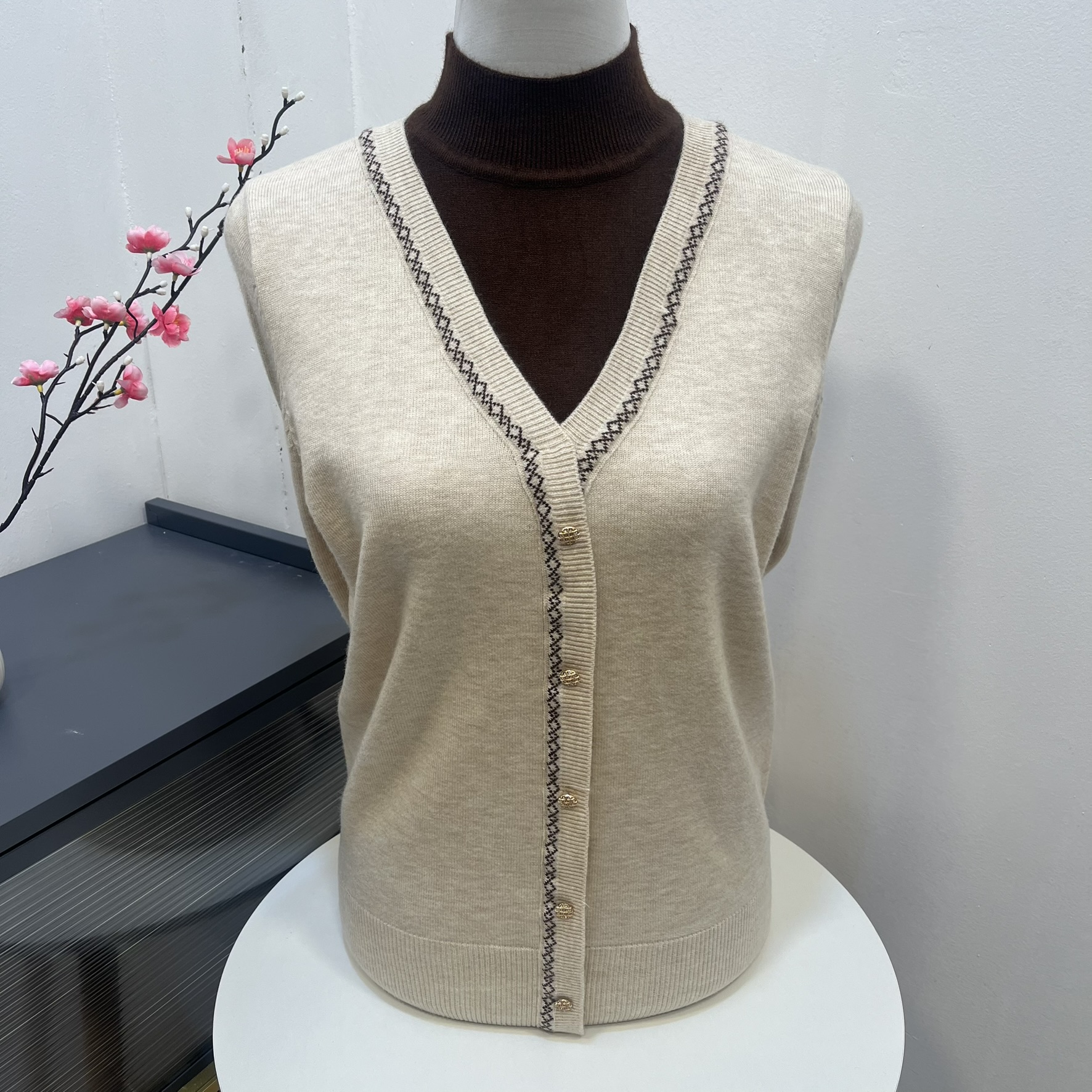 妈妈装半高领针织羊毛衫