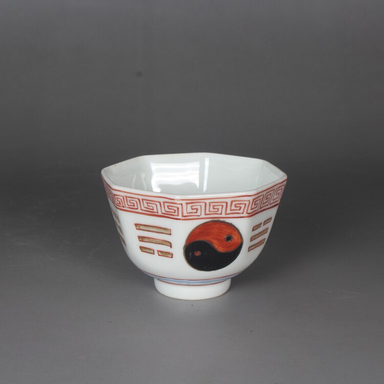 晚清粉彩手绘八卦纹小方杯景德镇古玩古董陶瓷器仿古手工茶具收藏