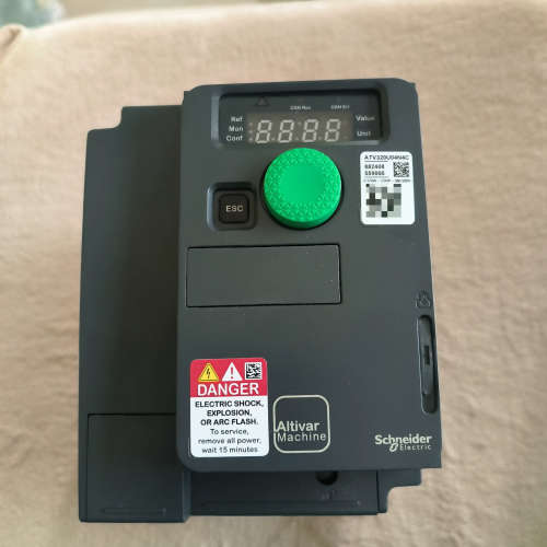 变频器ATV320U04N4C,库存一台，正品。全