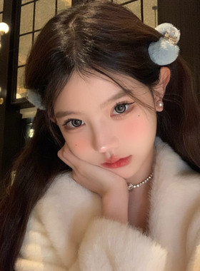 【蜜桃茶】软绵冬日 可爱甜美毛球抓夹半扎发侧边刘海夹小号头饰