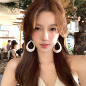 温柔白月光 蜜桃茶 淡水贝壳水滴状耳环夸张女海边度假风耳饰