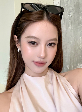 智感欧尼满钻十字星耳环