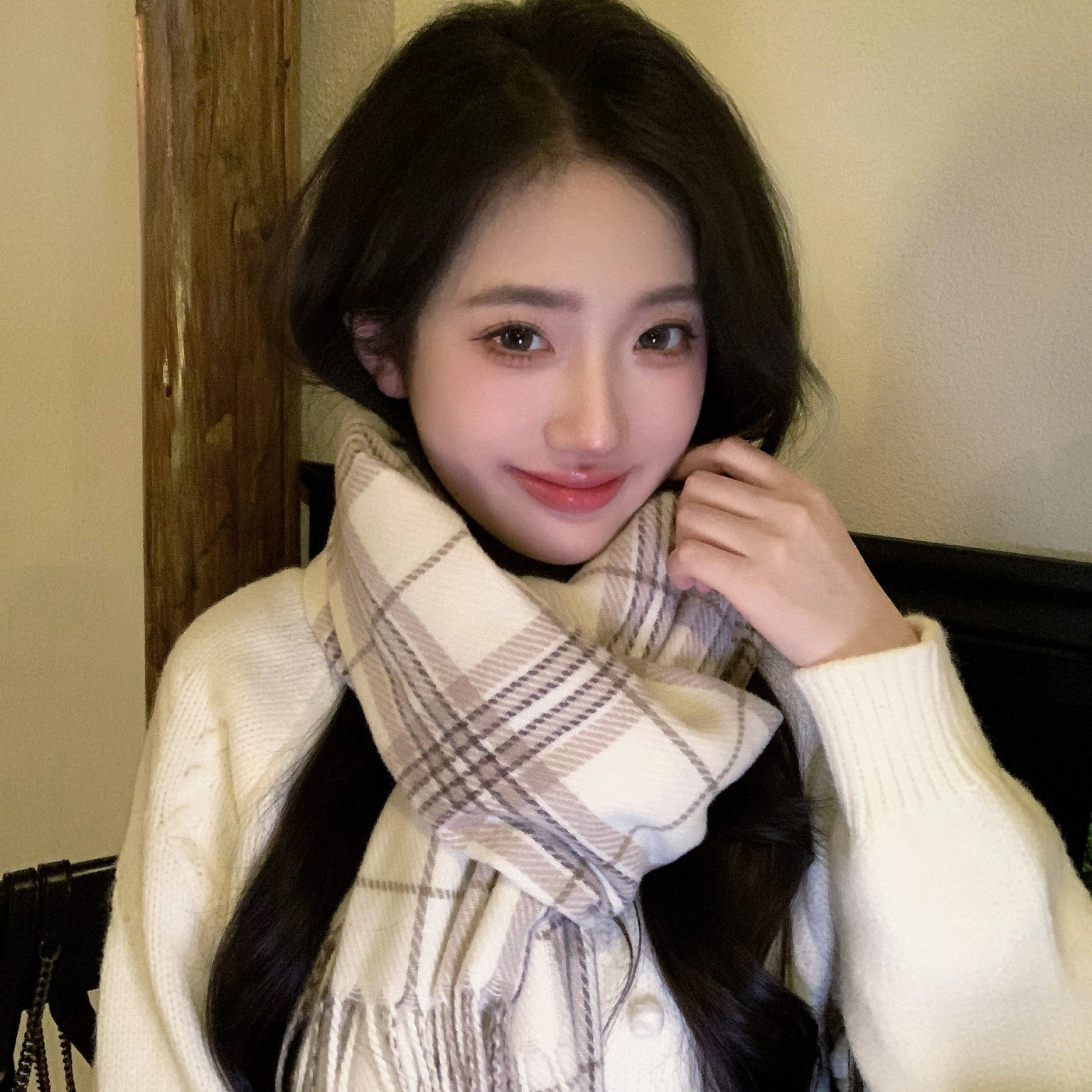 【蜜桃茶】甜氧少女 奶呼呼米色冬季高级感格纹围巾冬季保暖围脖,服饰配件/皮带/帽子/围巾,围巾/丝巾/披肩,淘宝优惠券,粉丝福利购,淘宝优惠卷